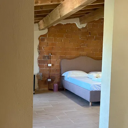 Ugo Luxury Casa de hóspedes 3*