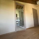 Ugo Luxury بيت ضيافة 3*