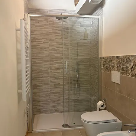 Ugo Luxury 3* Lucca