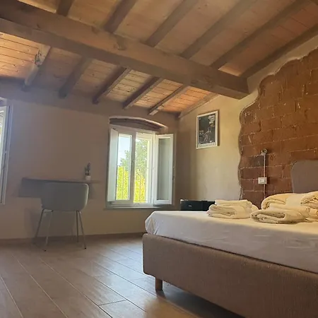 Gasthuis Ugo Luxury 3*