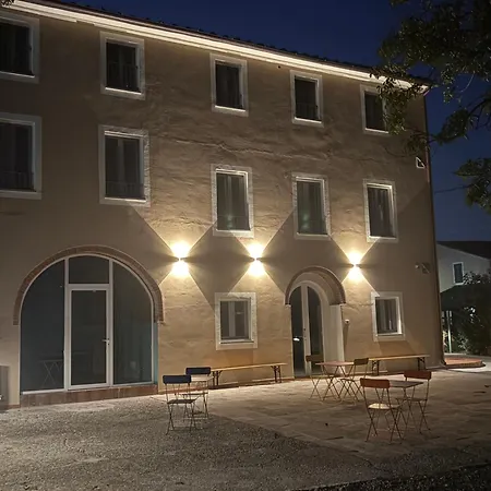 Konukevi Ugo Luxury Lucca